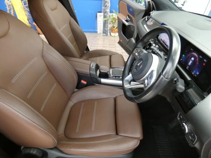 2025 Mercedes-benz Gla