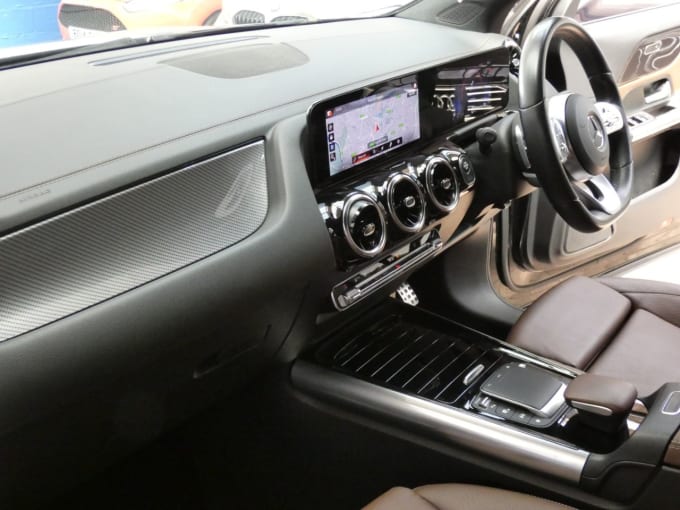 2025 Mercedes-benz Gla