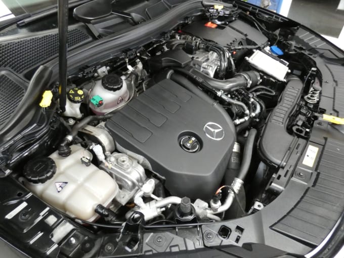 2025 Mercedes-benz Gla