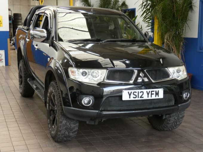 2025 Mitsubishi L200