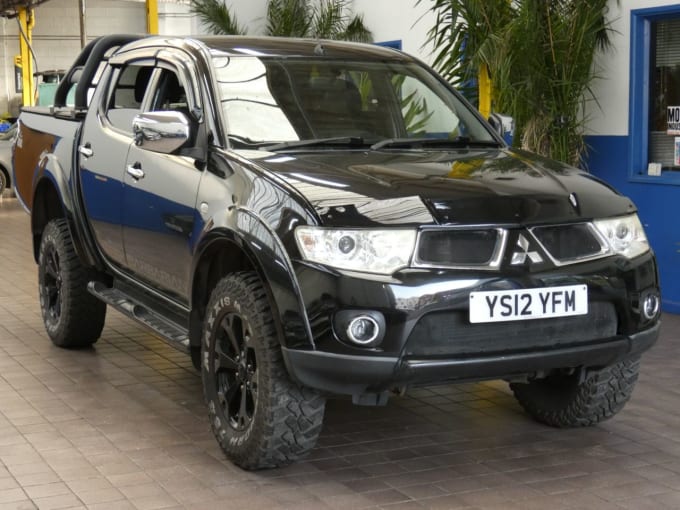 2025 Mitsubishi L200