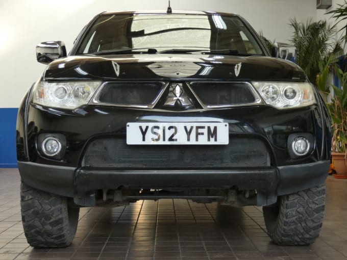 2025 Mitsubishi L200