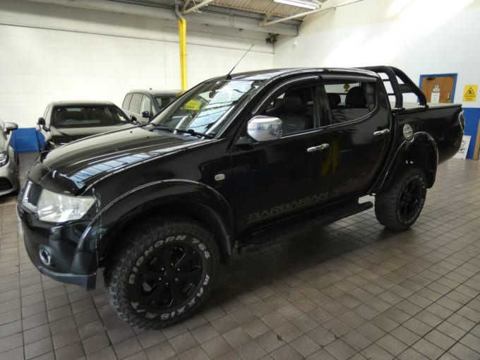 2025 Mitsubishi L200