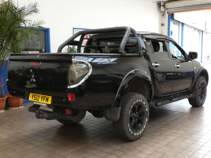 2025 Mitsubishi L200