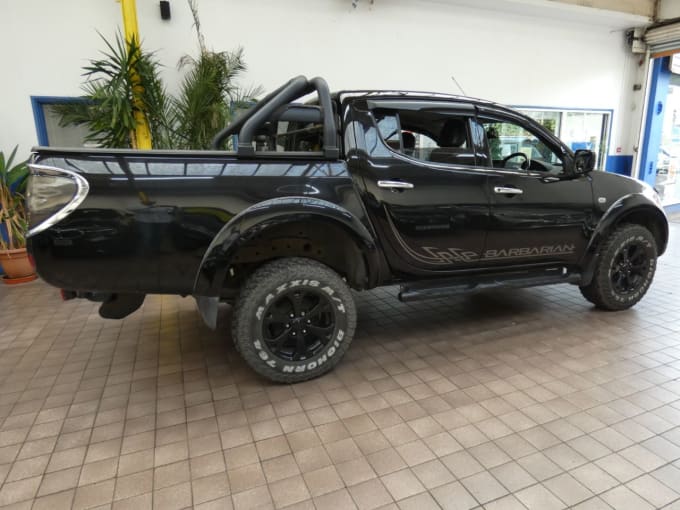 2025 Mitsubishi L200
