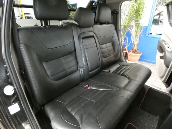 2025 Mitsubishi L200