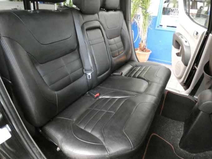 2025 Mitsubishi L200