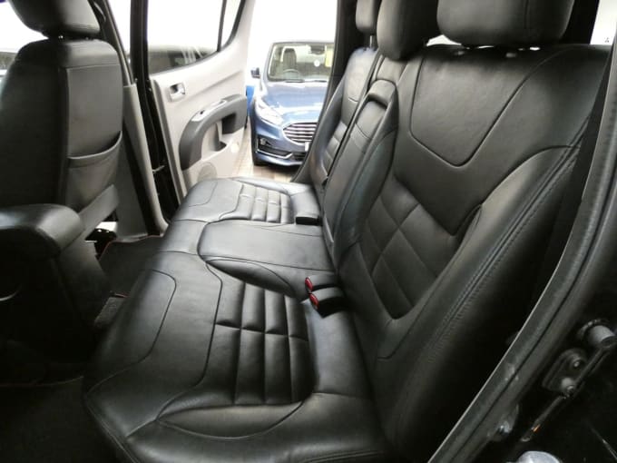 2025 Mitsubishi L200