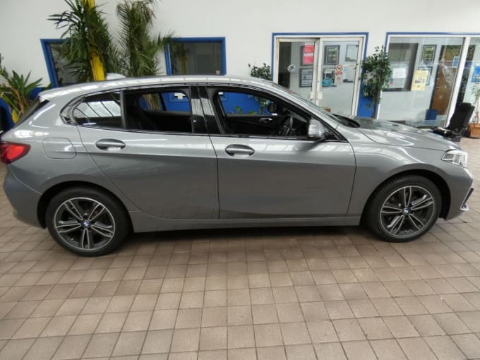2025 BMW 1 Series