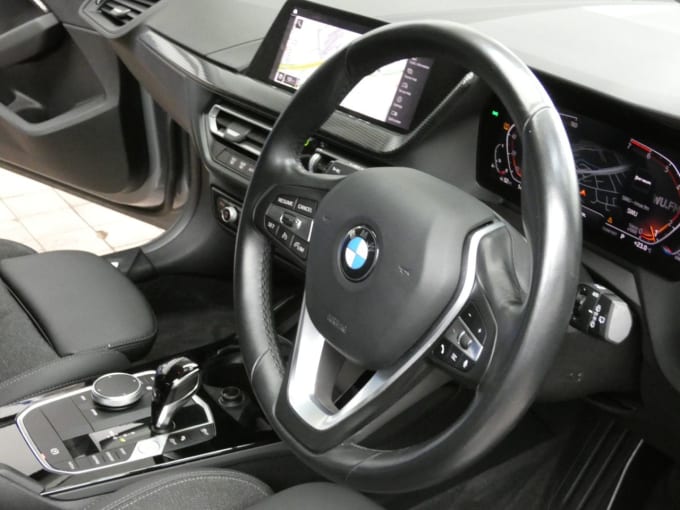 2025 BMW 1 Series