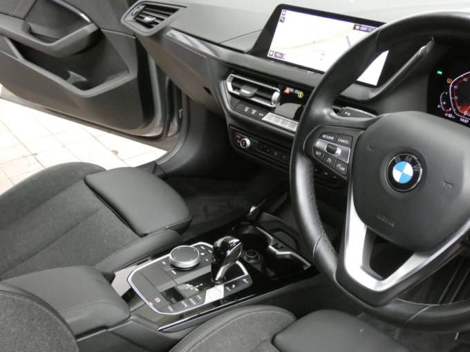 2025 BMW 1 Series