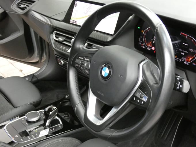 2025 BMW 1 Series
