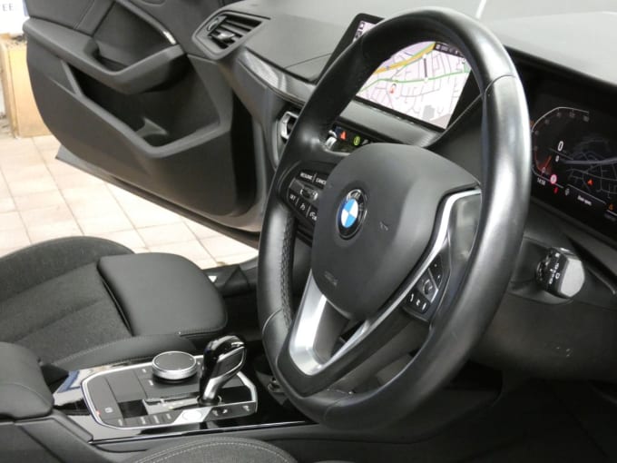 2025 BMW 1 Series