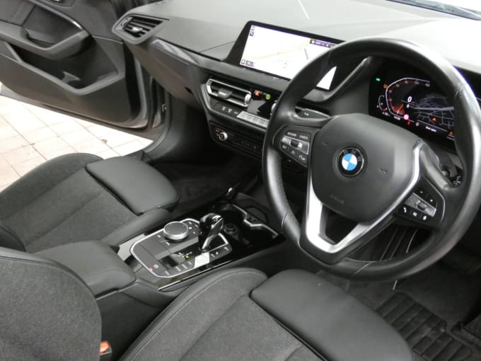 2025 BMW 1 Series