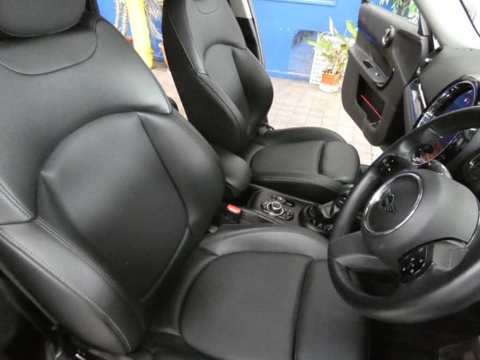 2025 Mini Countryman