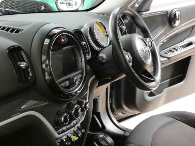 2025 Mini Countryman