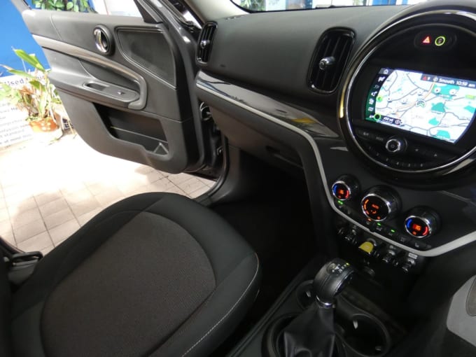 2025 Mini Countryman