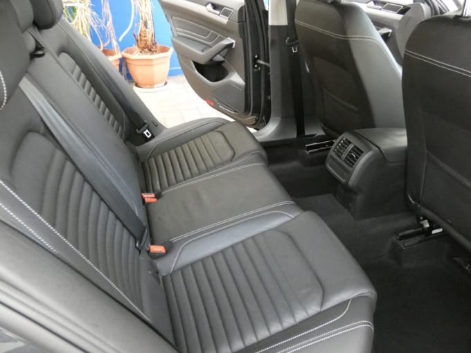 2025 Volkswagen Passat