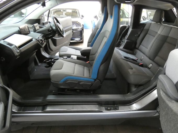2025 BMW I3