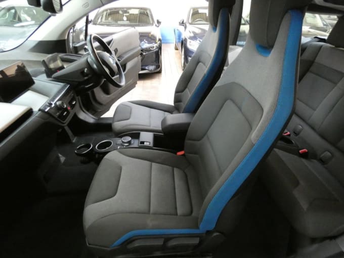 2025 BMW I3