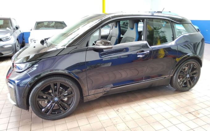 2025 BMW I3