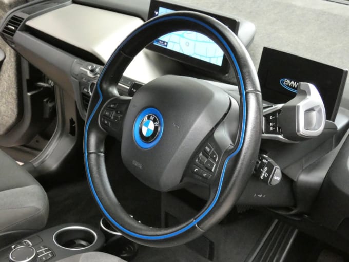 2025 BMW I3