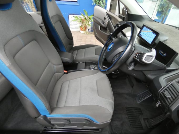 2025 BMW I3
