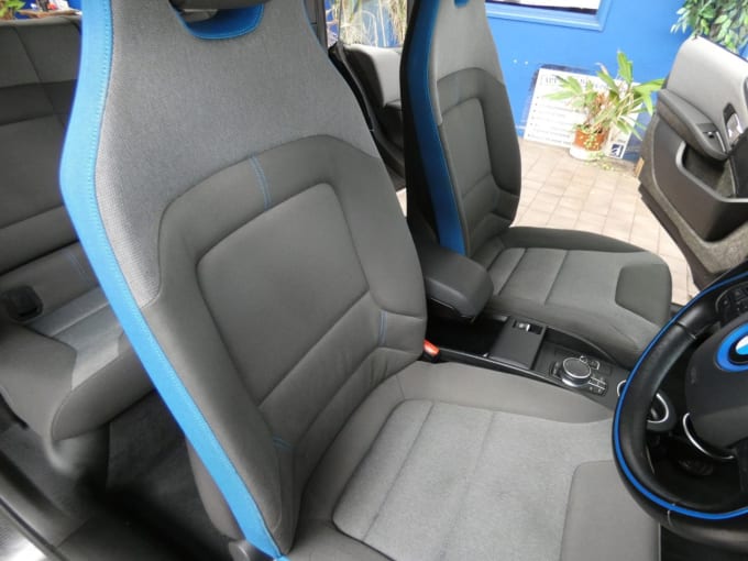 2025 BMW I3