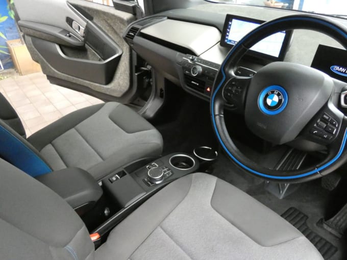 2025 BMW I3