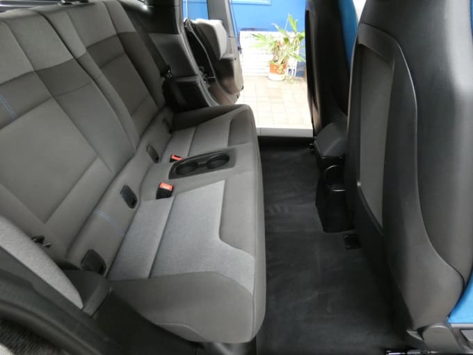 2025 BMW I3