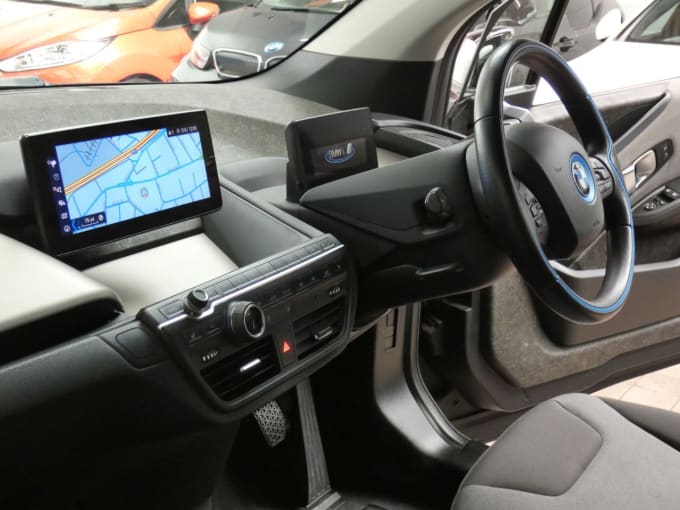 2025 BMW I3