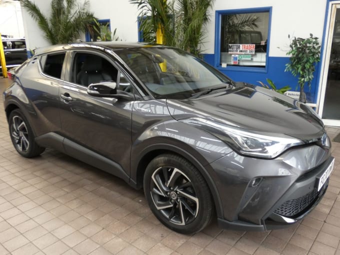 2025 Toyota C-hr