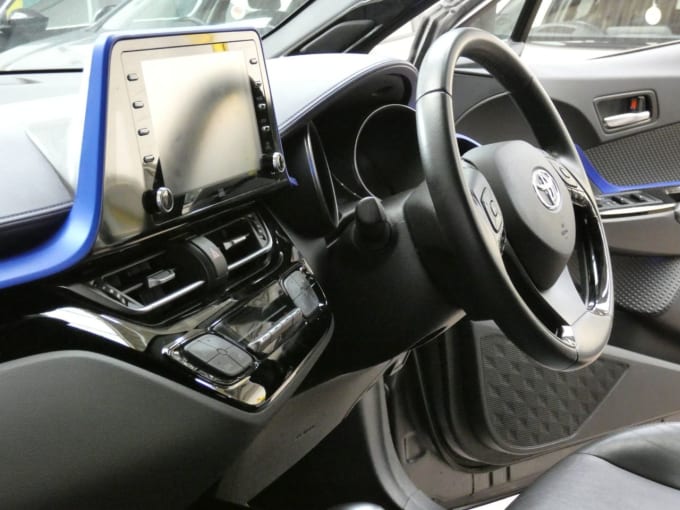 2025 Toyota C-hr