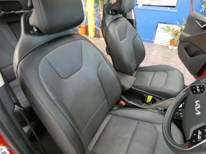 2025 Kia Niro