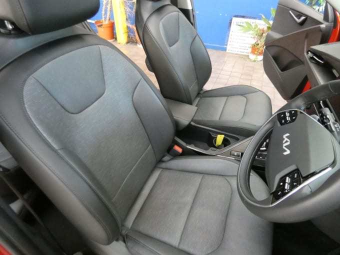 2025 Kia Niro