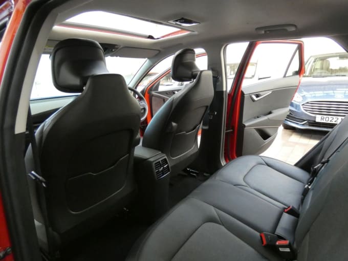 2025 Kia Niro