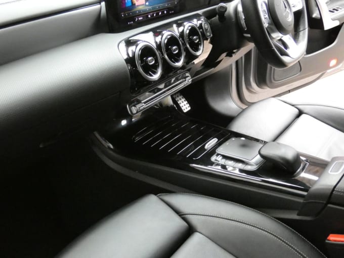 2025 Mercedes-benz Cla