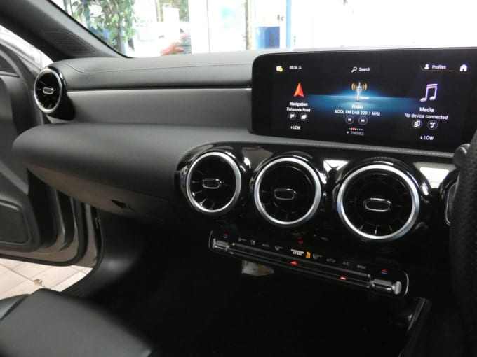2025 Mercedes-benz Cla