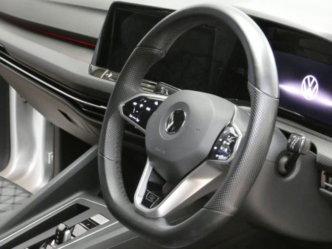 2025 Volkswagen Golf