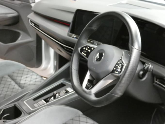 2025 Volkswagen Golf