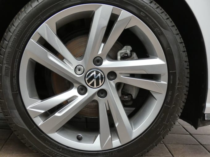 2025 Volkswagen Golf