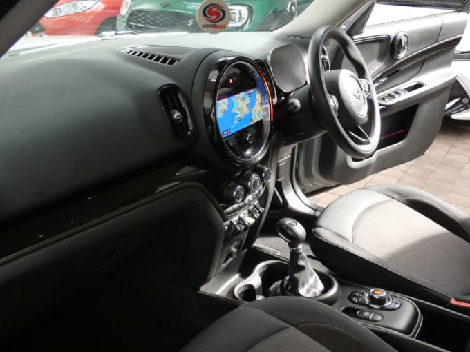 2025 Mini Countryman