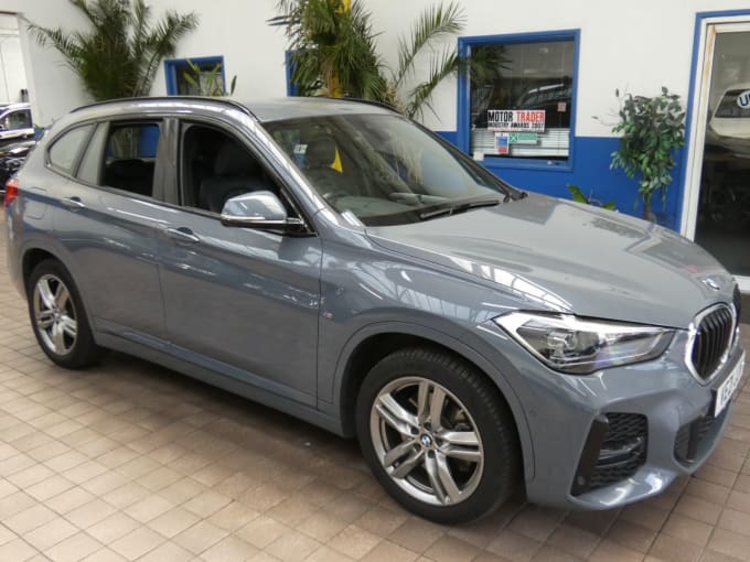 2025 BMW X1