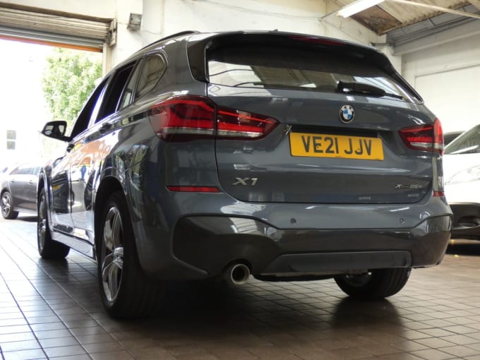 2025 BMW X1