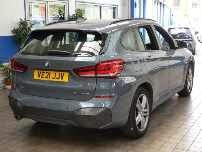 2025 BMW X1