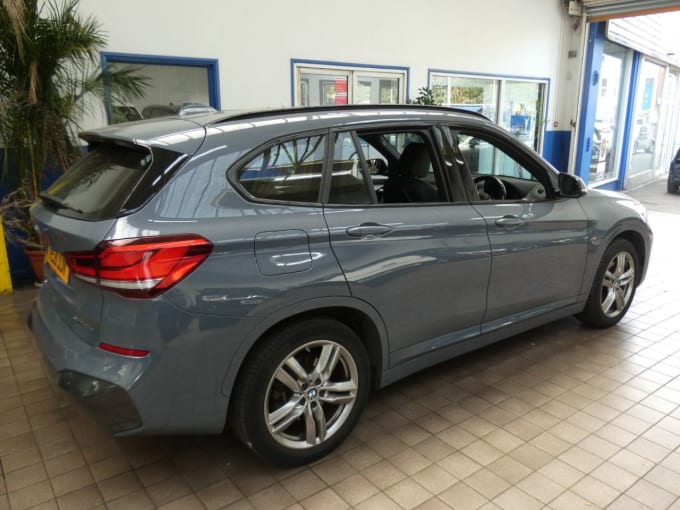 2025 BMW X1