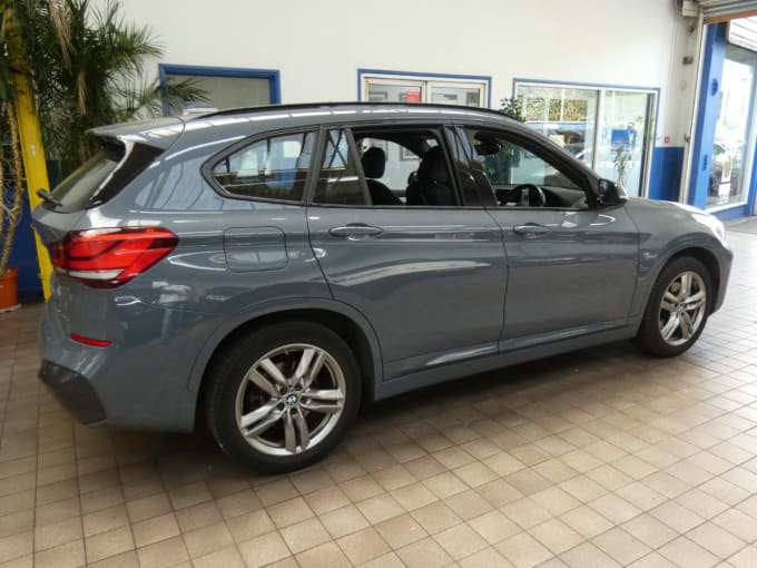 2025 BMW X1