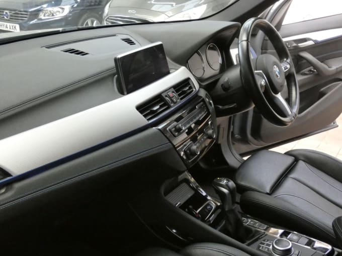 2025 BMW X1