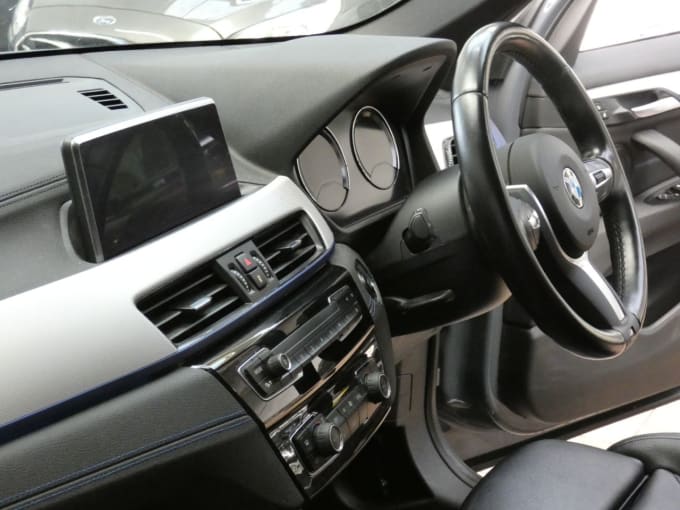 2025 BMW X1