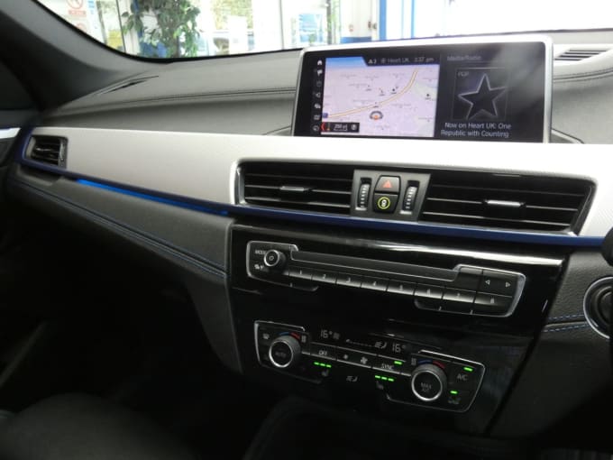 2025 BMW X1